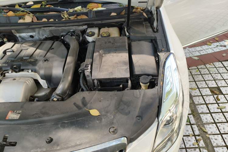 Used Cadillac XTS 2016 28T Elite Edition Engine Bay Left