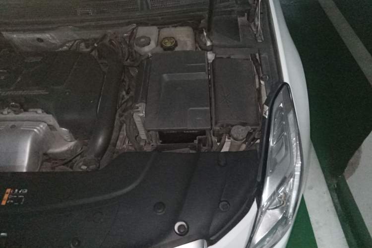 Used Cadillac XTS 2016 28T Elite Edition Engine Bay Left
