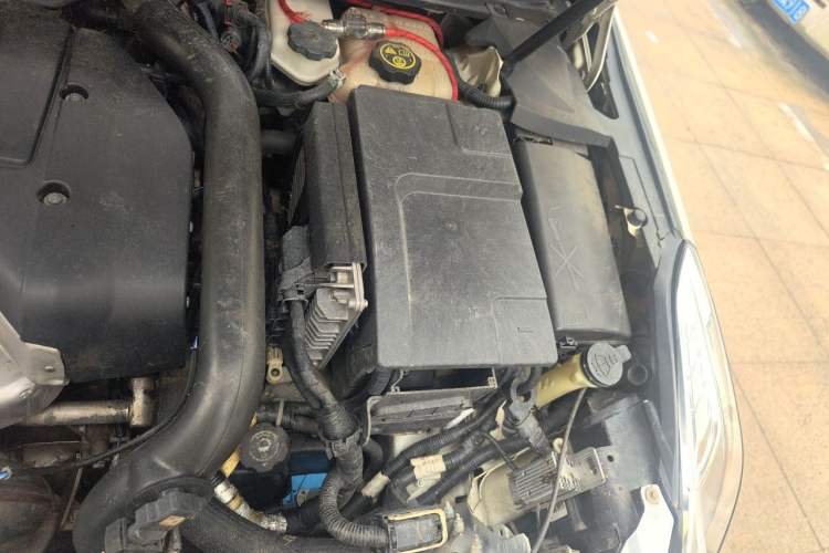Used Cadillac XTS 2016 28T Elite Edition Engine Bay Left