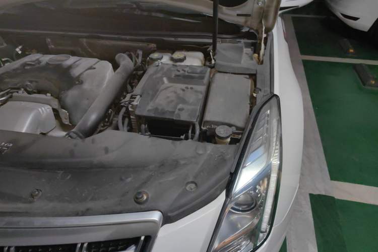 Used Cadillac XTS 2016 28T Tech Edition Engine Bay Left