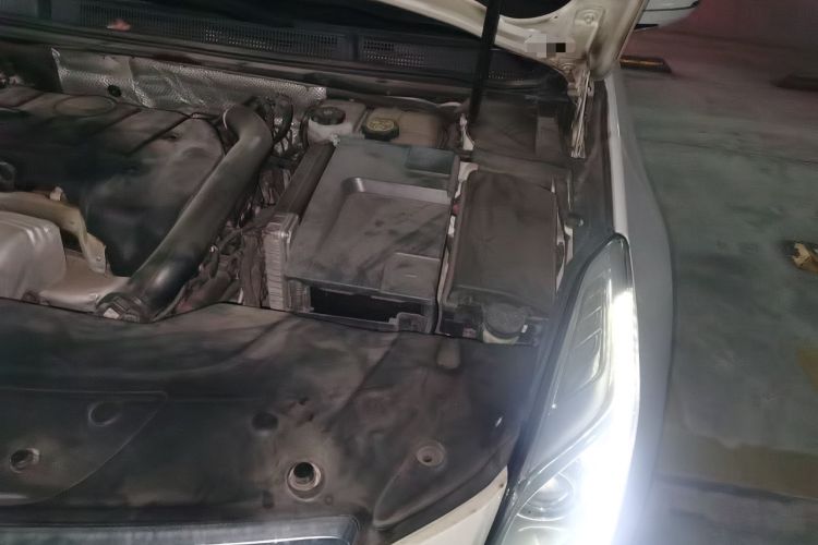Used Cadillac XTS 2016 28T Tech Edition Engine Bay Left