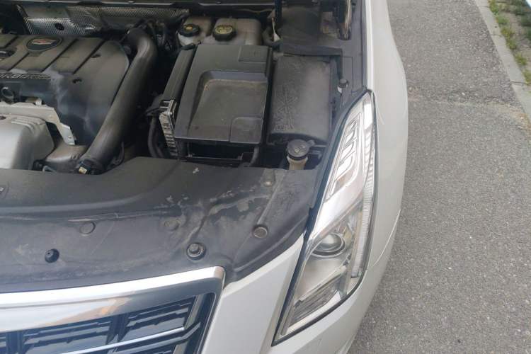 Used Cadillac XTS 2016 28T Luxury Model Engine Bay Left