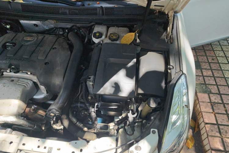 Used Cadillac XTS 2016 28T Tech Edition Engine Bay Left