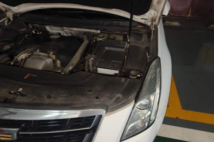 Used Cadillac XTS 2016 28T Elite Edition Engine Bay Left
