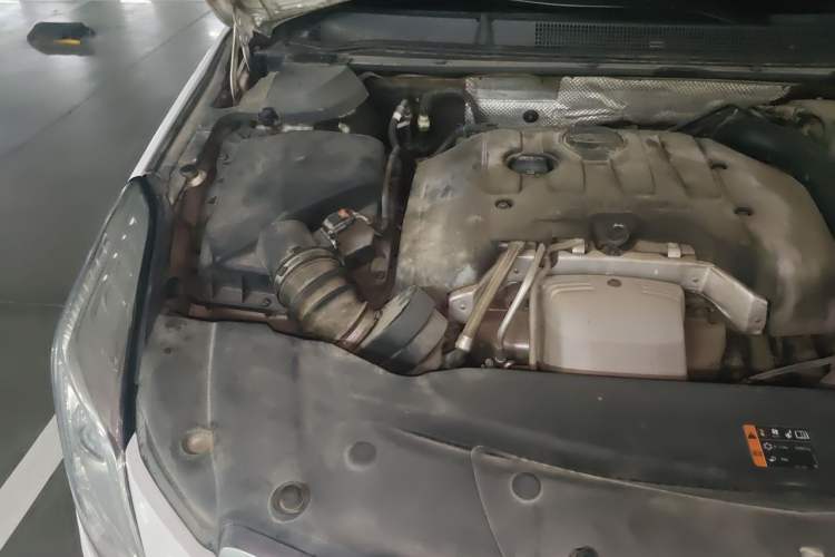 Used Cadillac XTS 2016 28T Elite Edition Engine Bay Right