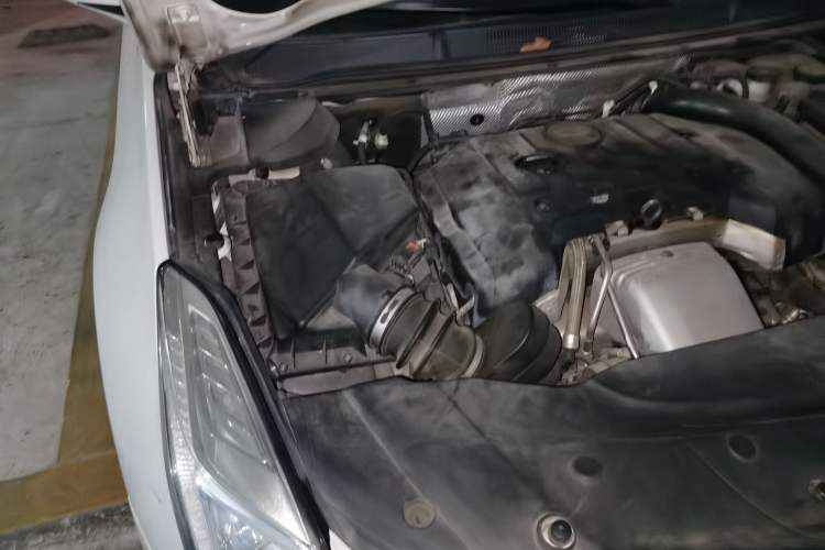 Used Cadillac XTS 2016 28T Tech Edition Engine Bay Right