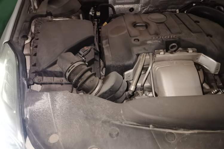 Used Cadillac XTS 2016 28T Elite Edition Engine Bay Right