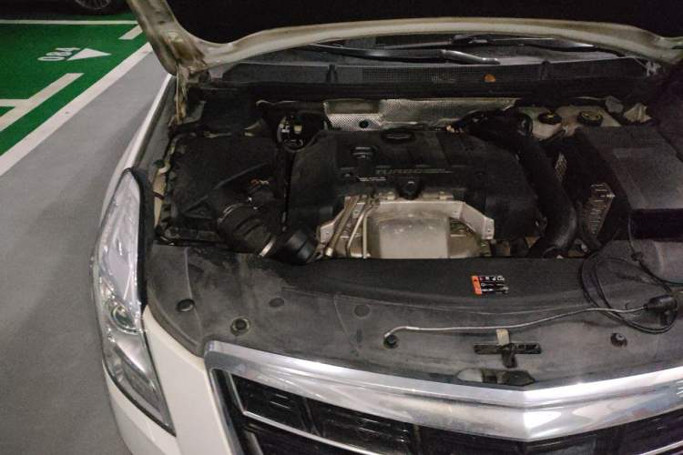 Used Cadillac XTS 2016 28T Luxury Model Engine Bay Right