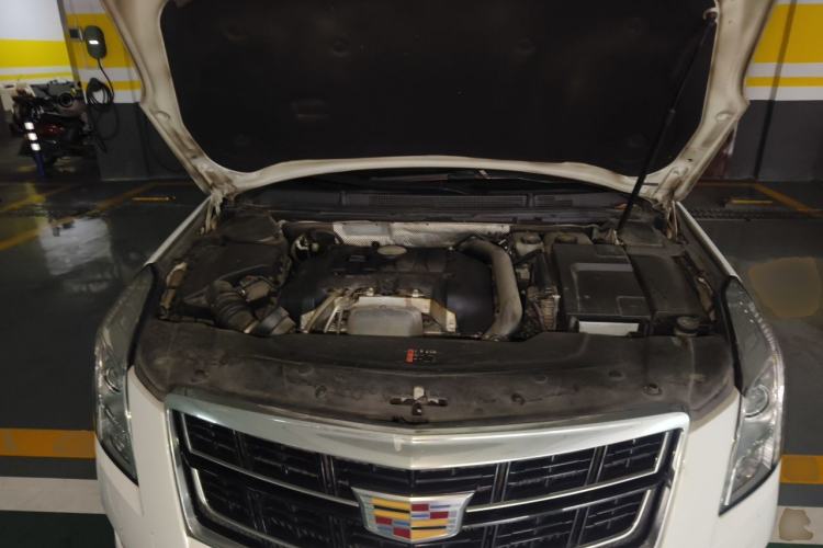 Used Cadillac XTS 2016 28T Elite Edition Engine Bay