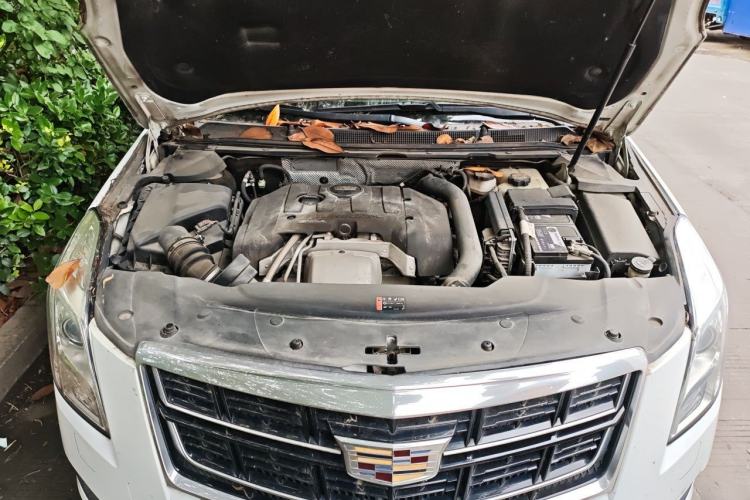 Used Cadillac XTS 2016 28T Tech Edition Engine Bay