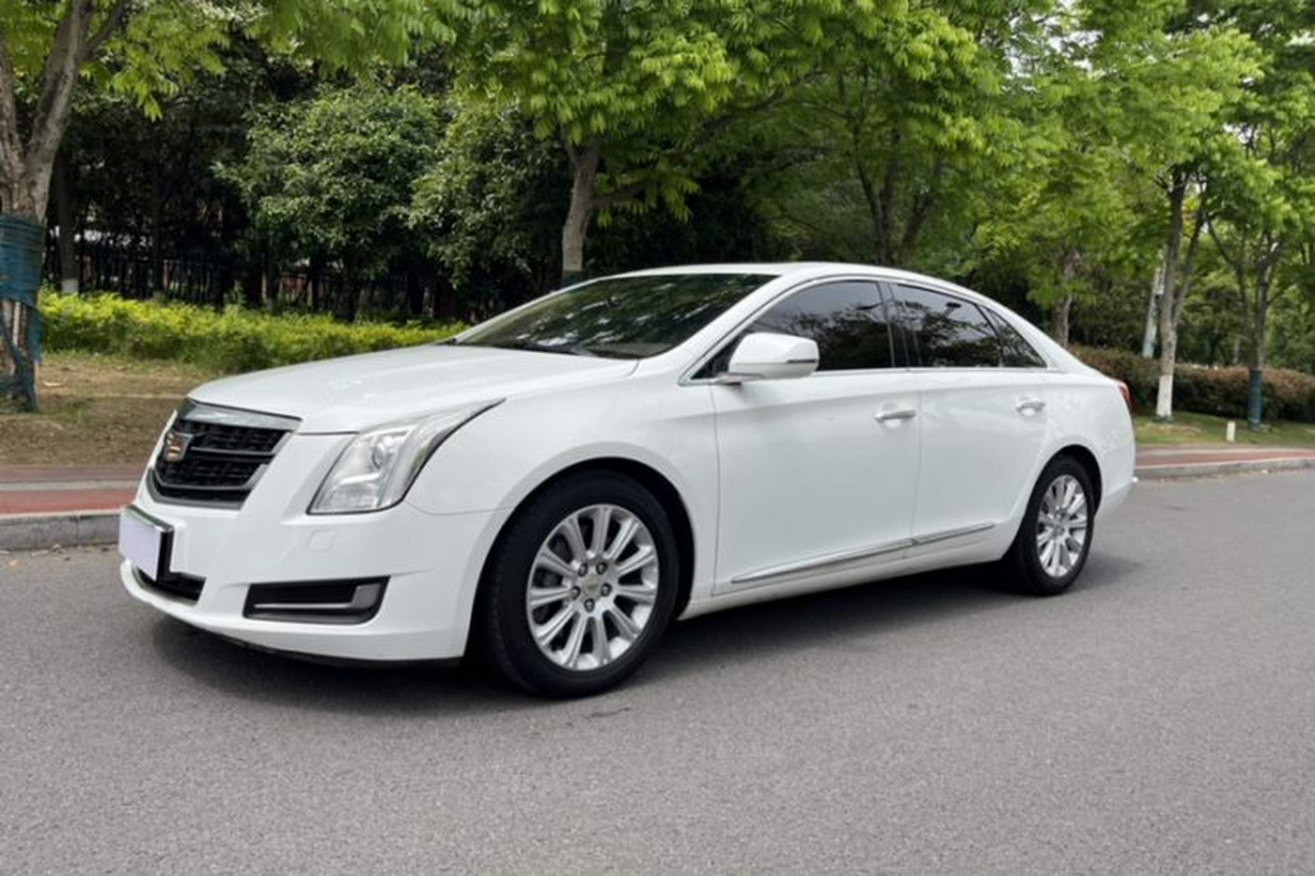 Used Cadillac XTS 2016 28T Tech Edition Exterior 11