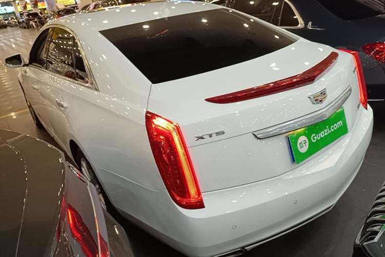 Used Cadillac XTS 2016 28T Tech Edition Exterior 2
