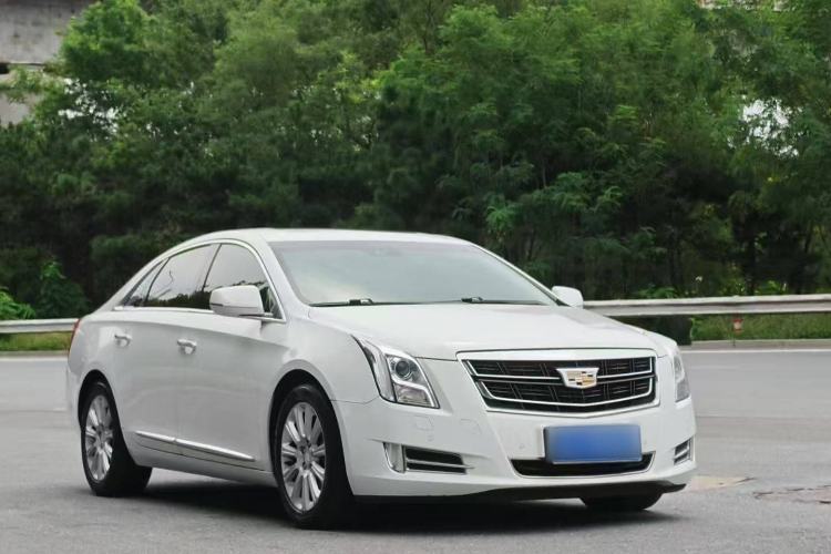 Used Cadillac XTS 2016 28T Luxury Model Exterior 2