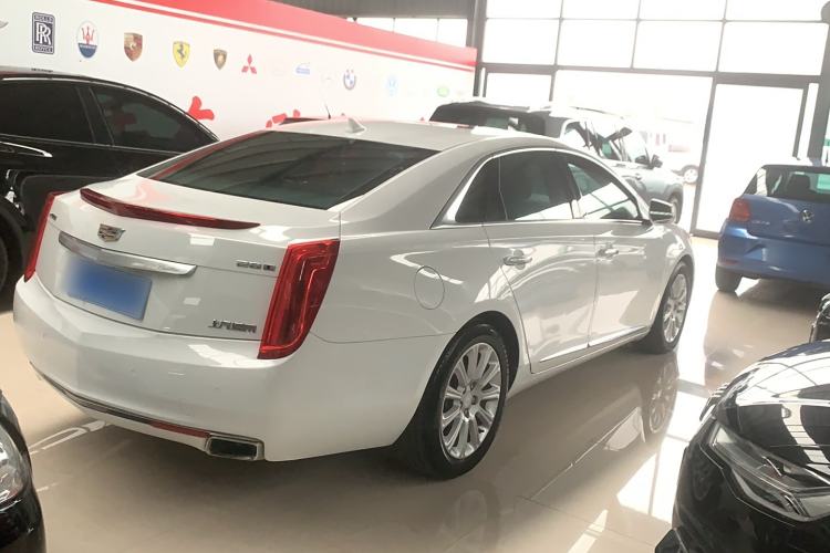 Used Cadillac XTS 2016 28T Luxury Model Exterior 3