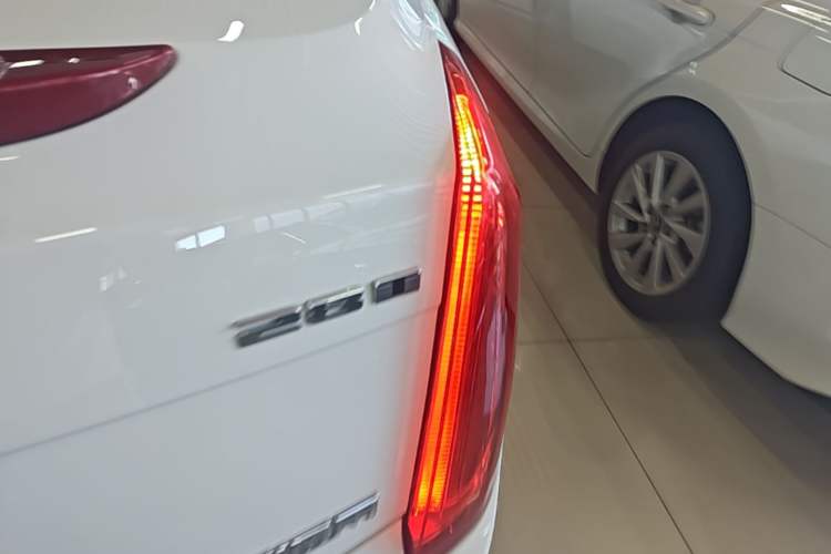 Used Cadillac XTS 2016 28T Tech Edition Exterior 3