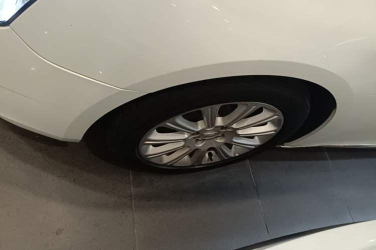 Used Cadillac XTS 2016 28T Tech Edition Exterior 4