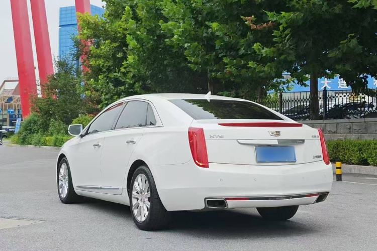 Used Cadillac XTS 2016 28T Luxury Model Exterior 4