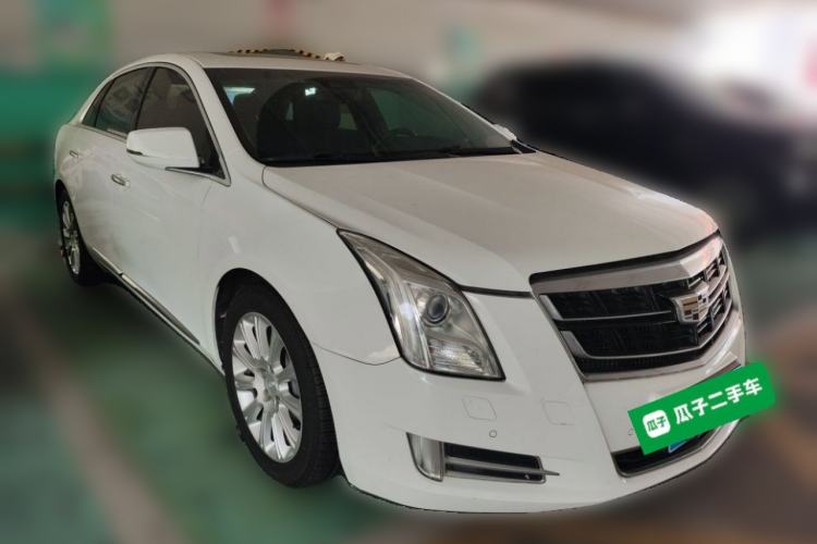 Used Cadillac XTS 2016 28T Luxury Model Front Right 45 Deg