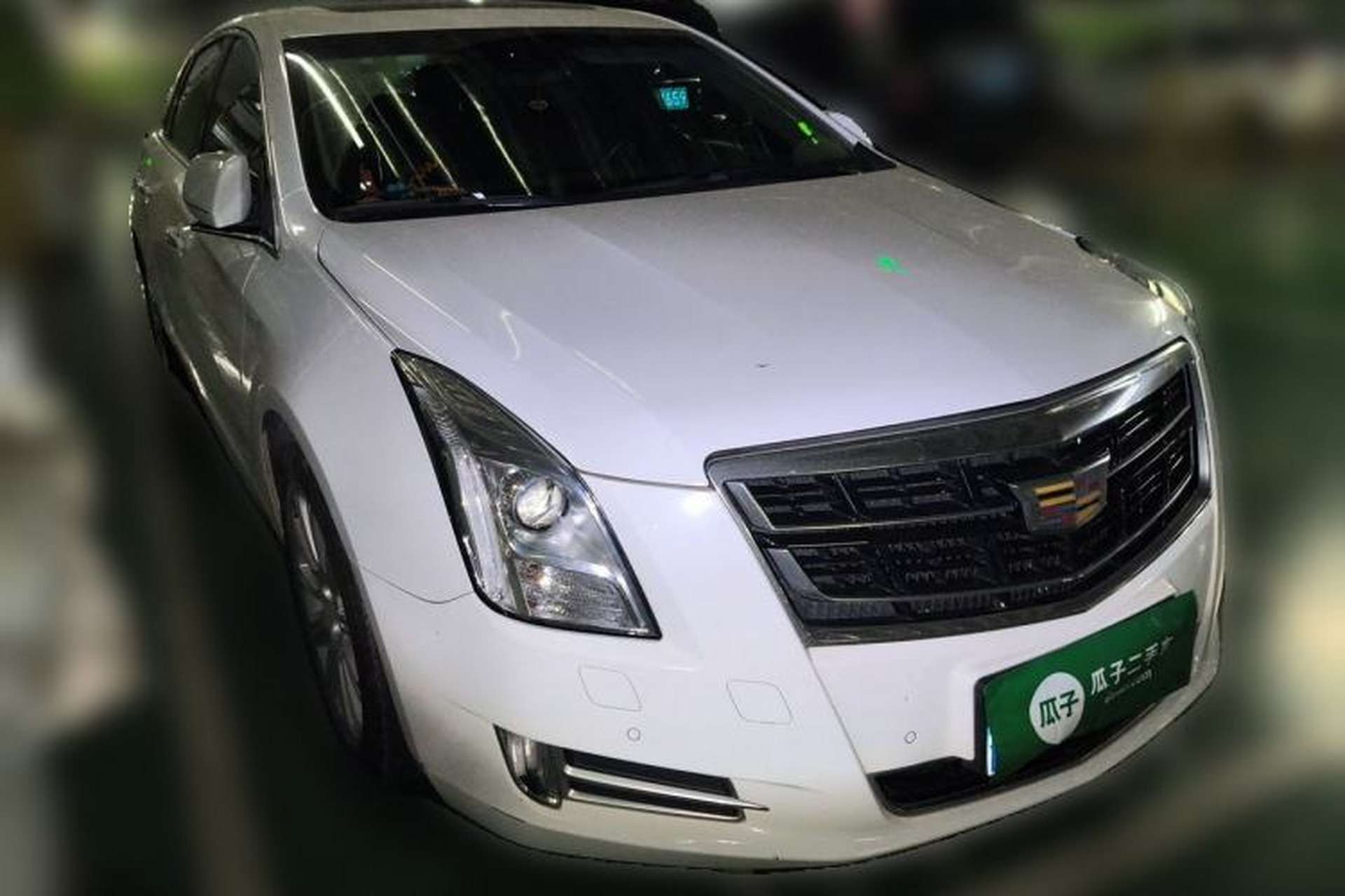 Used Cadillac XTS 2016 28T Luxury Model Front Right 45 Deg
