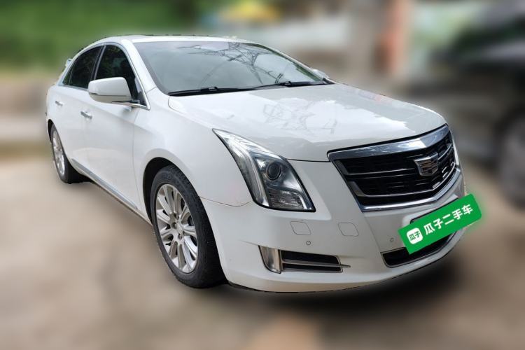 Used Cadillac XTS 2016 28T Elite Edition Front Right 45 Deg