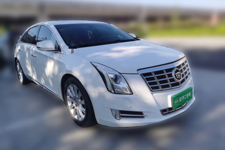 Used Cadillac XTS 2016 28T Elite Edition Front Right 45 Deg