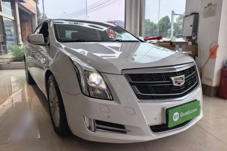 Used Cadillac XTS 2016 28T Elite Edition Front Right 45 Deg