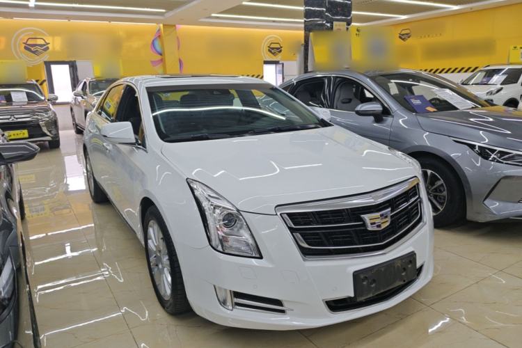 Used Cadillac XTS 2016 28T Luxury Model Front Right 45 Deg