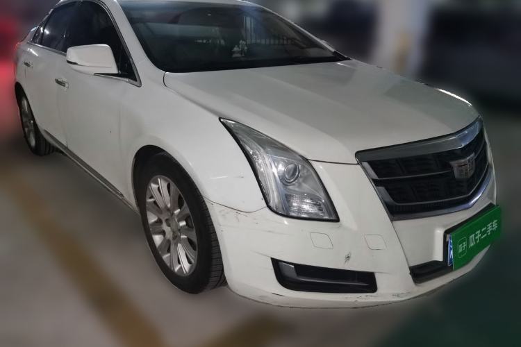 Used Cadillac XTS 2016 28T Tech Edition Front Right 45 Deg