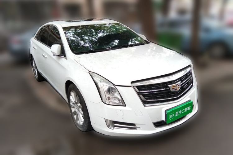 Used Cadillac XTS 2016 28T Luxury Model Front Right 45 Deg