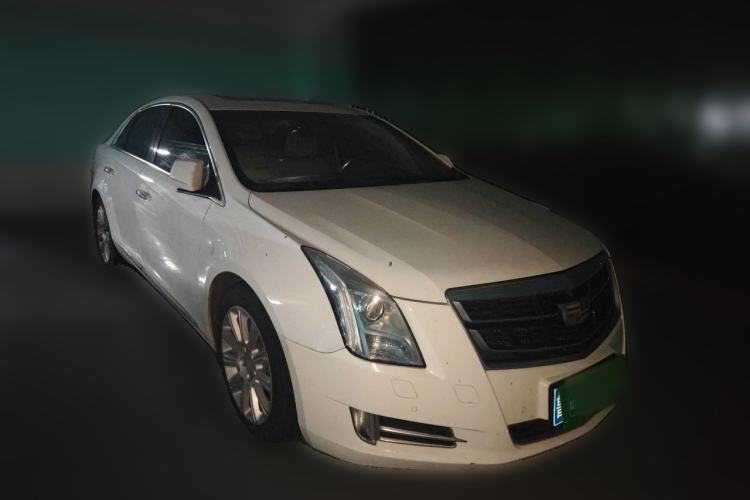 Used Cadillac XTS 2016 28T Luxury Model Front Right 45 Deg