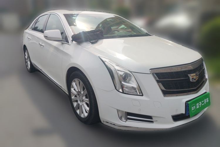 Used Cadillac XTS 2016 28T Luxury Model Front Right 45 Deg