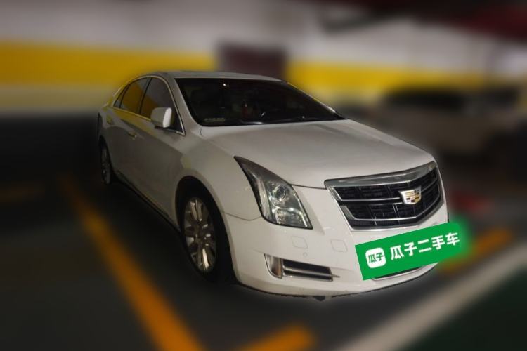 Used Cadillac XTS 2016 28T Elite Edition Front Right 45 Deg