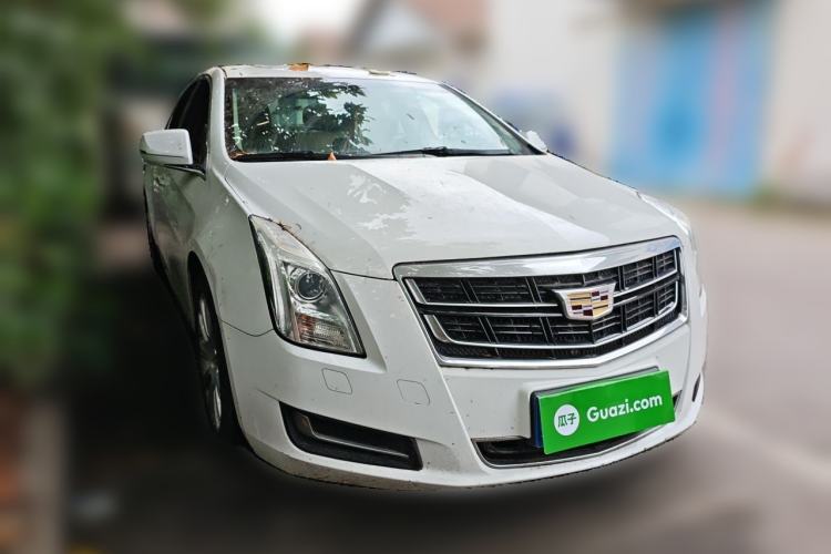 Used Cadillac XTS 2016 28T Tech Edition Front Right 45 Deg