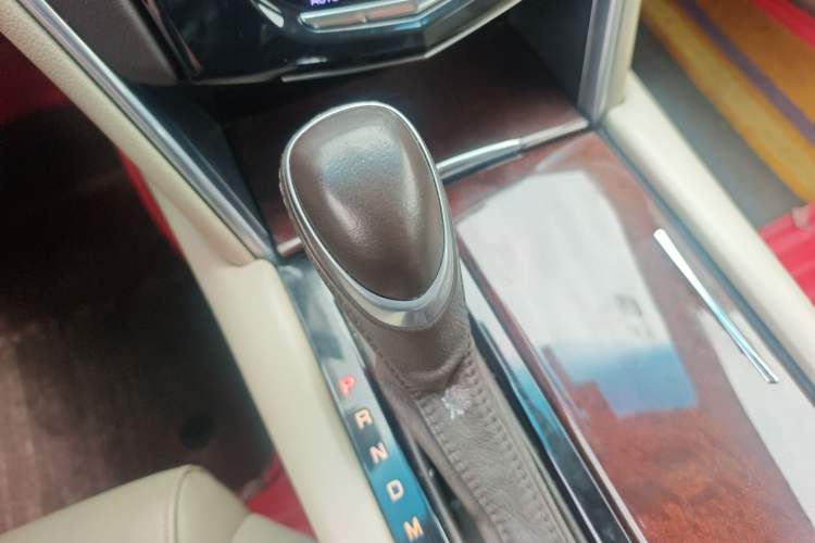Used Cadillac XTS 2016 28T Tech Edition Gear Lever