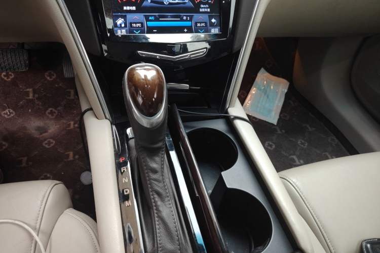 Used Cadillac XTS 2016 28T Elite Edition Gear Lever