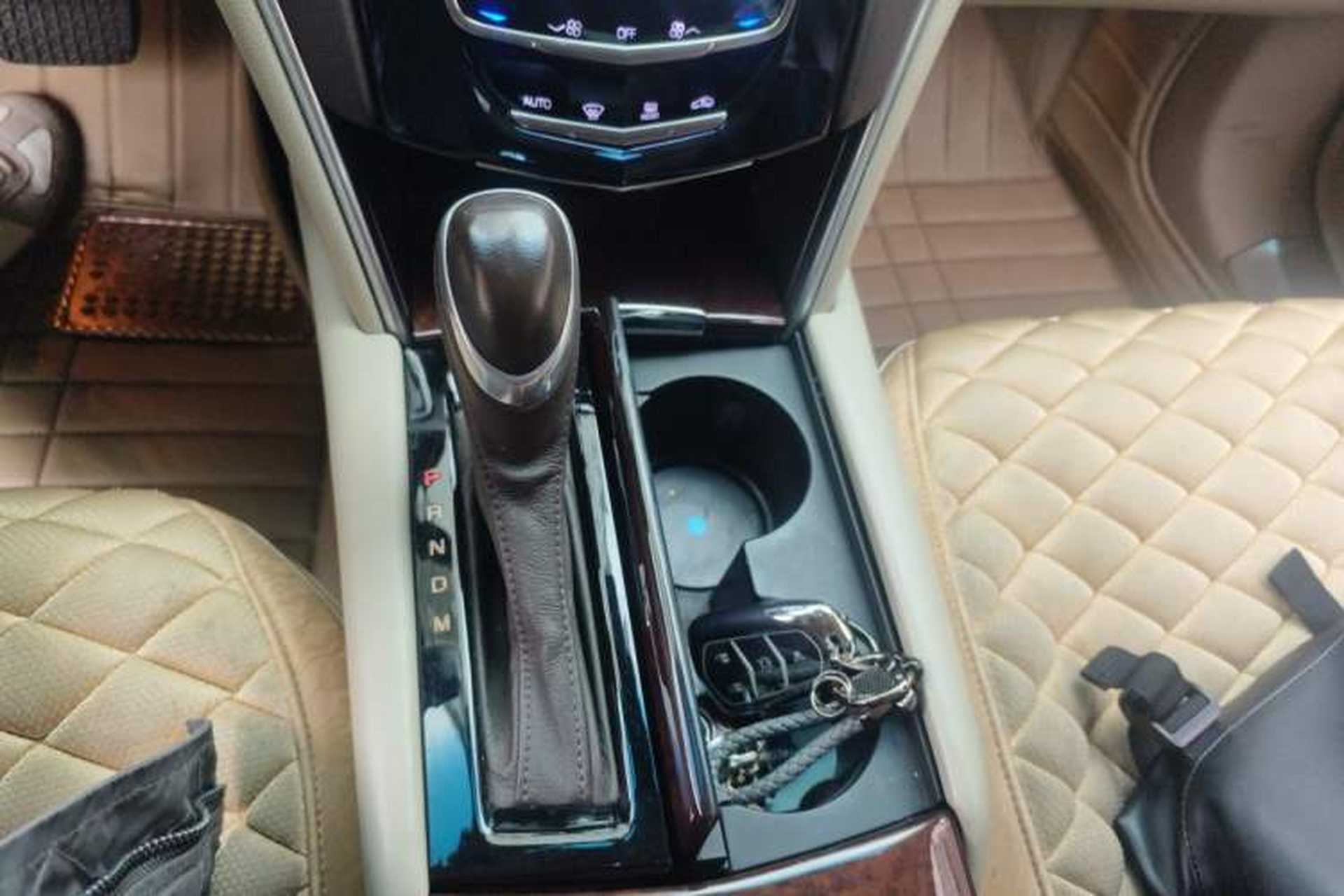 Used Cadillac XTS 2016 28T Tech Edition Gear Lever