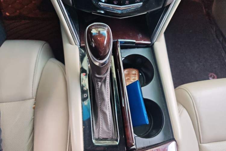 Used Cadillac XTS 2016 28T Elite Edition Gear Lever