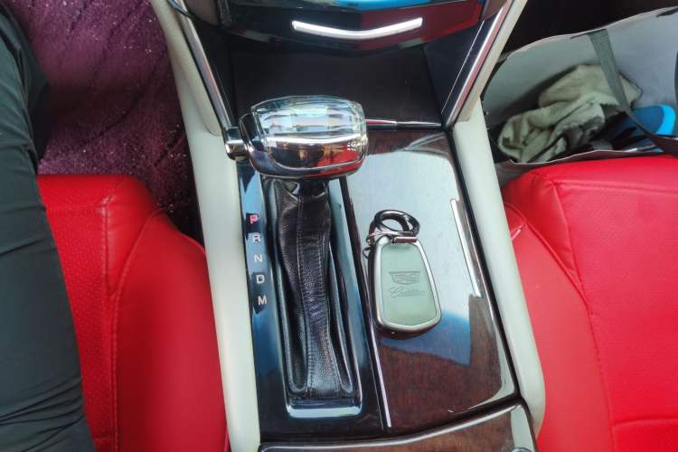 Used Cadillac XTS 2016 28T Elite Edition Gear Lever