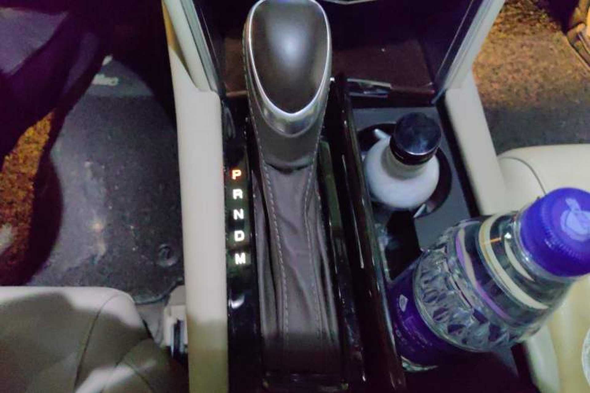 Used Cadillac XTS 2016 28T Tech Edition Gear Lever