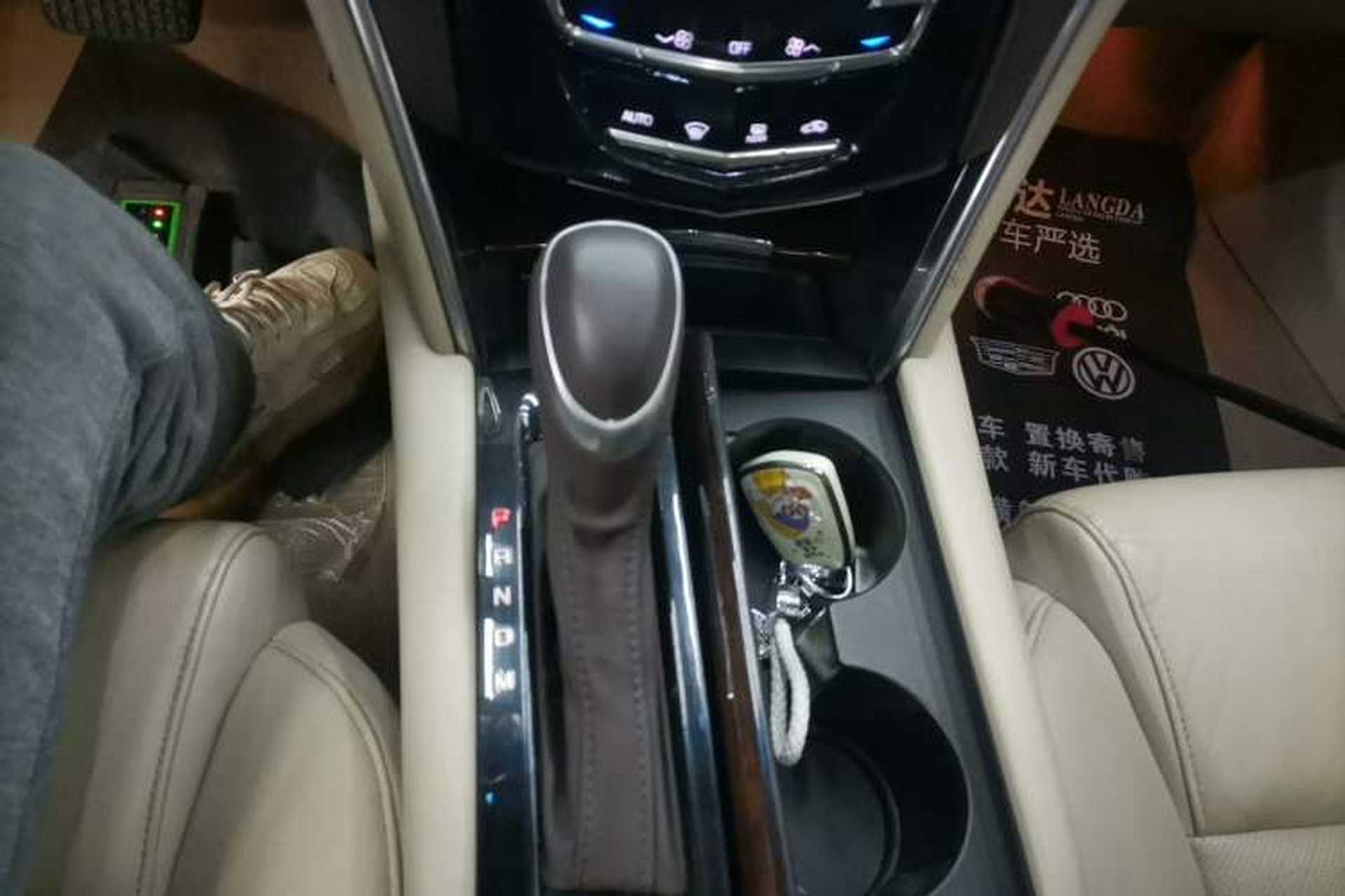 Used Cadillac XTS 2016 28T Tech Edition Gear Lever
