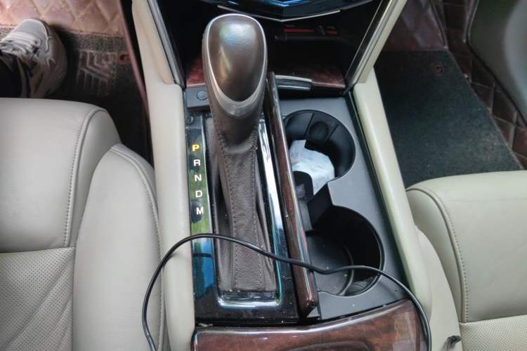 Used Cadillac XTS 2016 28T Tech Edition Gear Lever