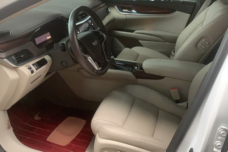 Used Cadillac XTS 2016 28T Luxury Model Interior 1