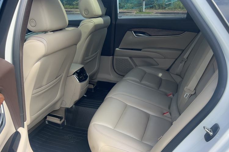 Used Cadillac XTS 2016 28T Tech Edition Interior 3