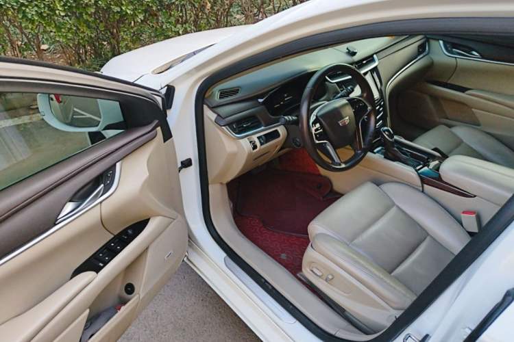 Used Cadillac XTS 2016 28T Tech Edition Interior 3