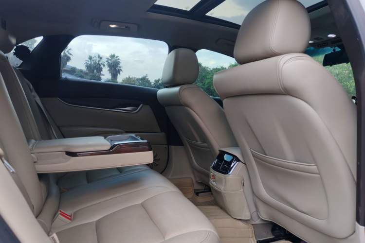Used Cadillac XTS 2016 28T Tech Edition Interior 3