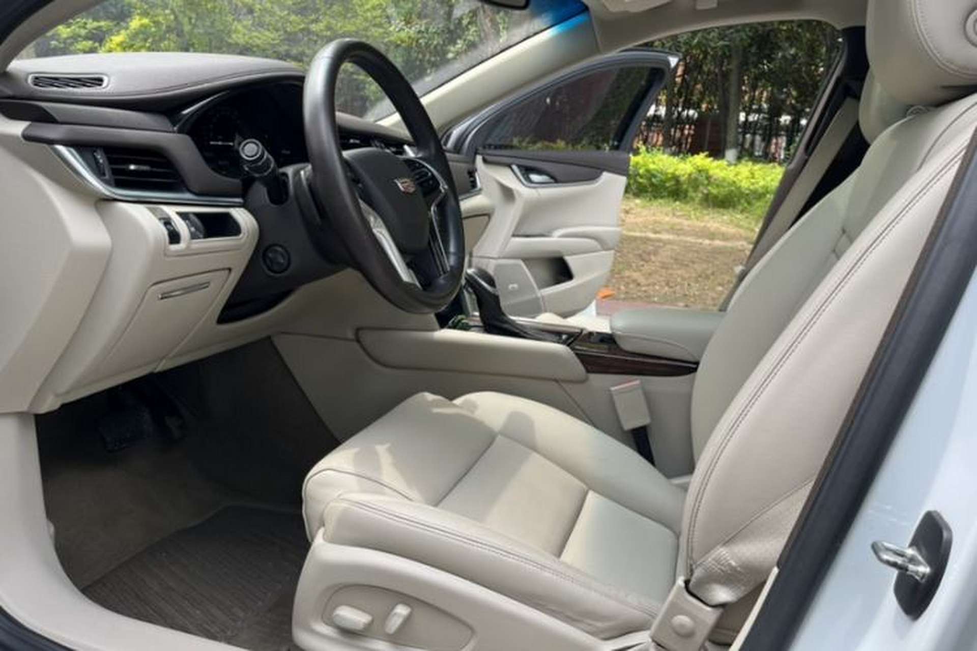 Used Cadillac XTS 2016 28T Tech Edition Interior 6