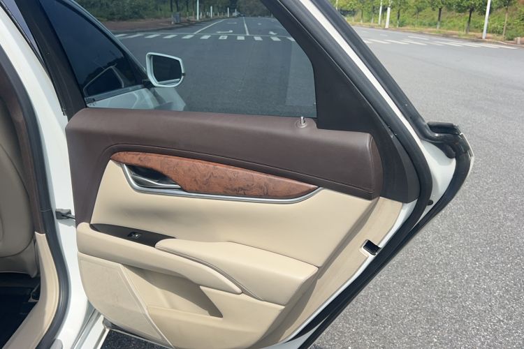 Used Cadillac XTS 2016 28T Tech Edition Interior 8
