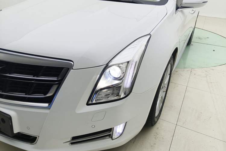 Used Cadillac XTS 2016 28T Elite Edition Left Front Headlight