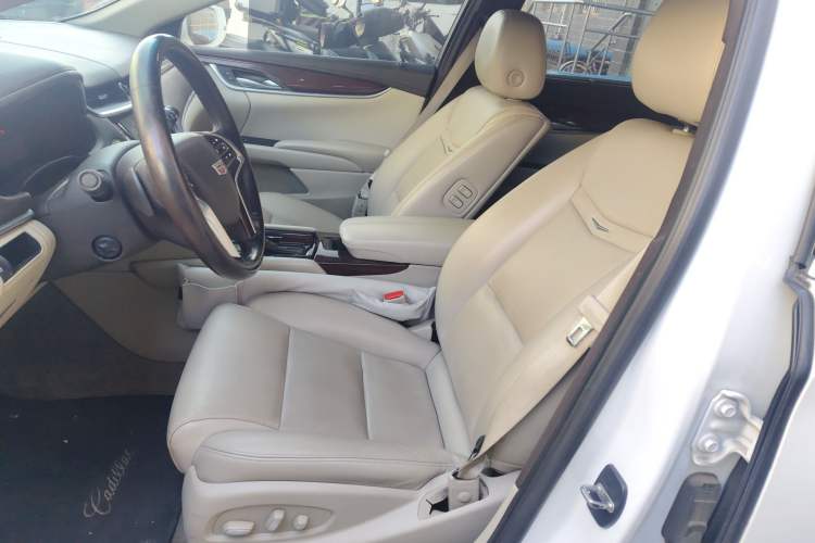 Used Cadillac XTS 2016 28T Luxury Model Left Front Seat