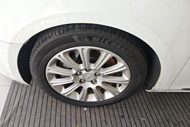 Used Cadillac XTS 2016 28T Elite Edition Left Front Wheel Hub